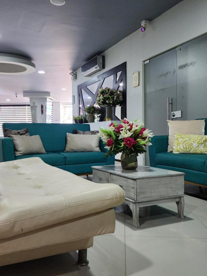 Hotel Quarta Avenida มอนเตริอา ภายนอก รูปภาพ