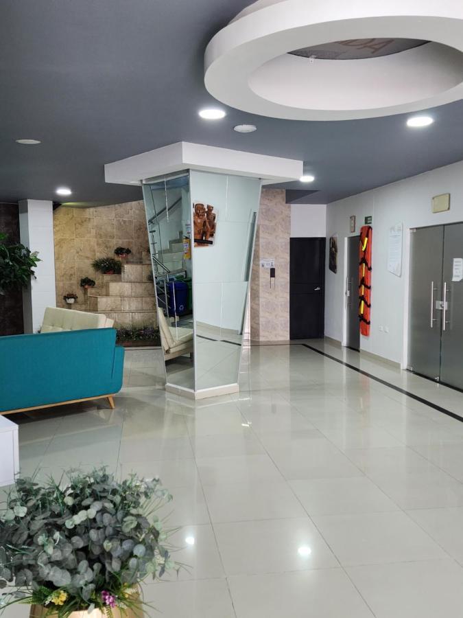 Hotel Quarta Avenida มอนเตริอา ภายนอก รูปภาพ