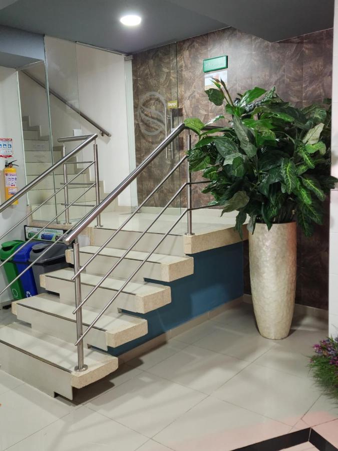 Hotel Quarta Avenida มอนเตริอา ภายนอก รูปภาพ