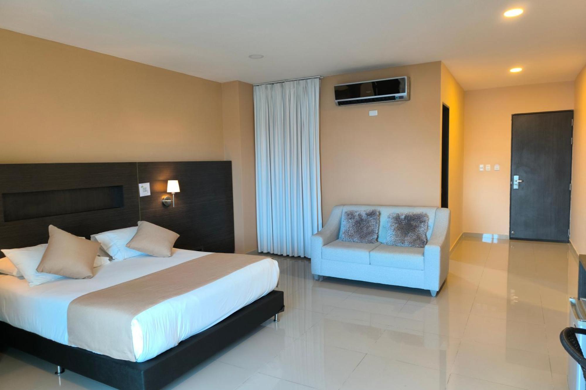 Hotel Quarta Avenida มอนเตริอา ภายนอก รูปภาพ