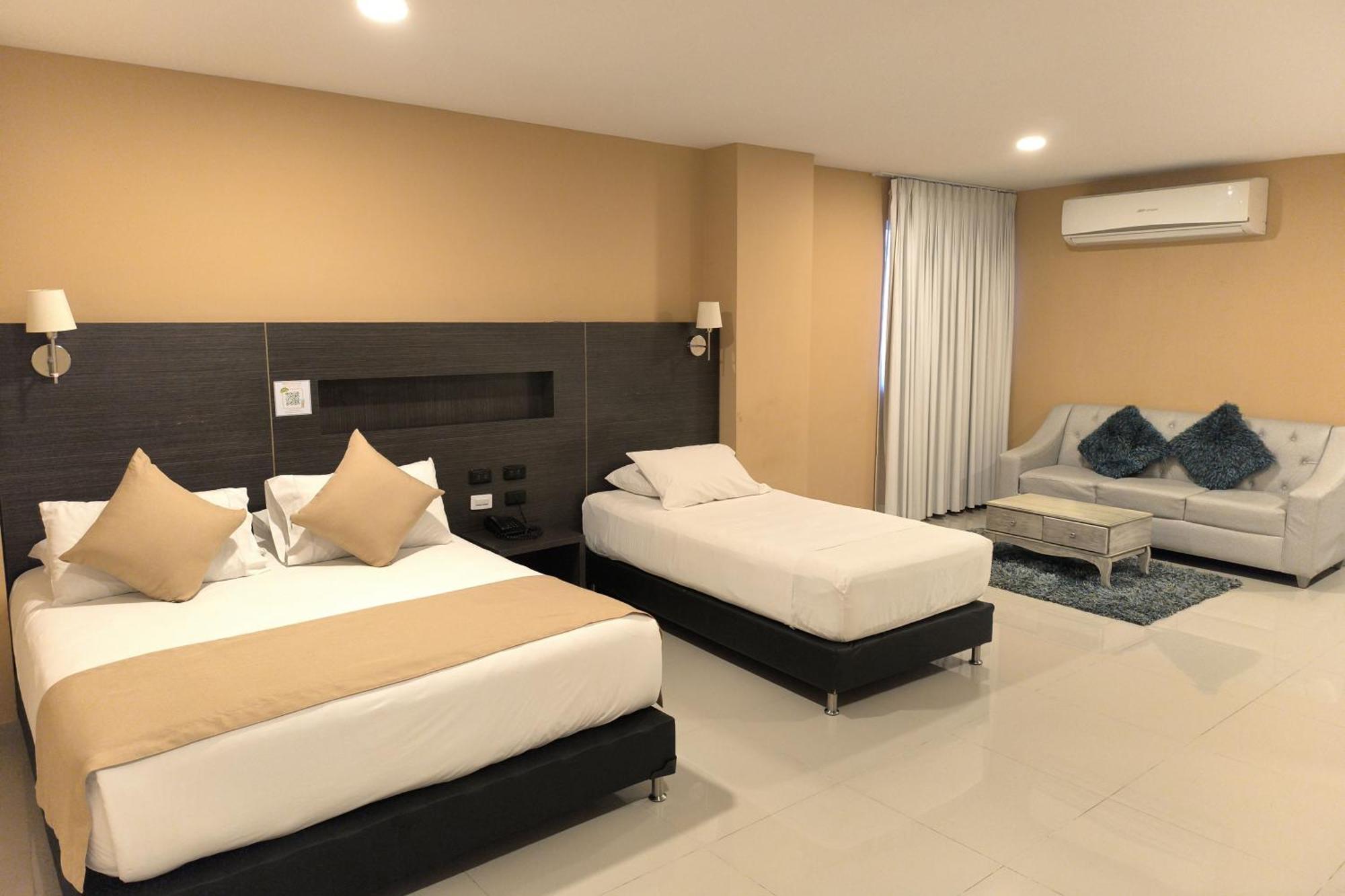 Hotel Quarta Avenida มอนเตริอา ภายนอก รูปภาพ